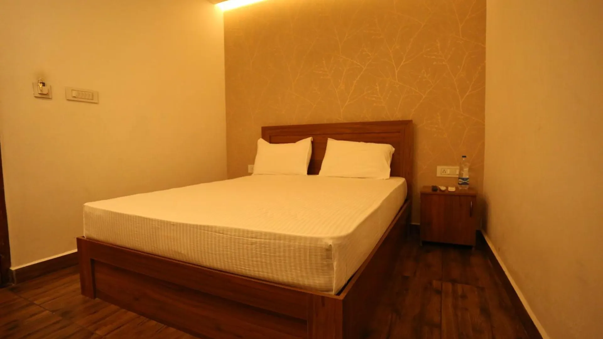 Whitehouse Residency Hotel Palakkad