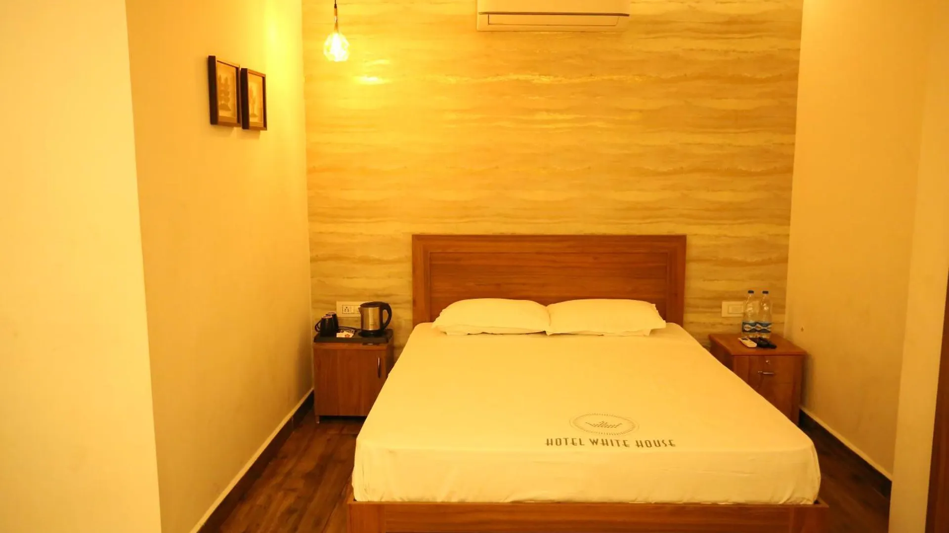 Whitehouse Residency Hotel Palakkad